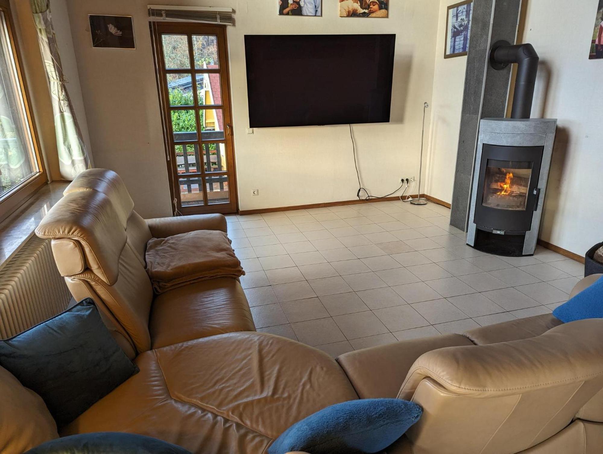 Sonnige Aussicht Villa Losheim Bagian luar foto